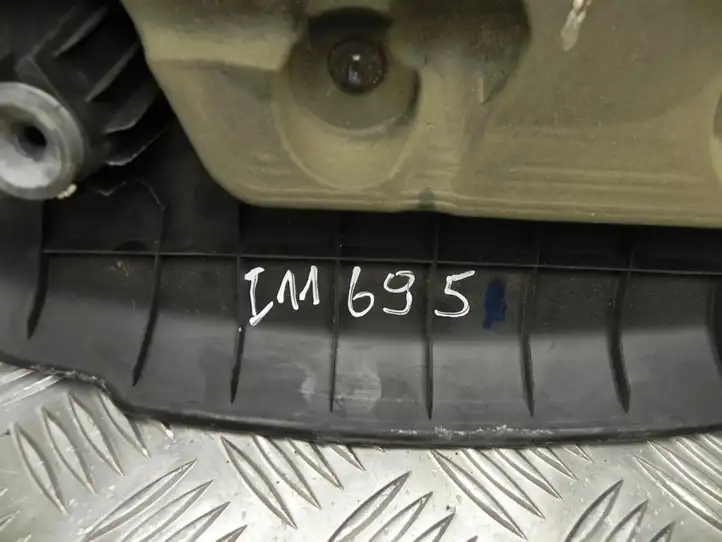 Kia Sportage (2014 - 2016) 292402B600 Крышка двигателя декоративная — фото 4