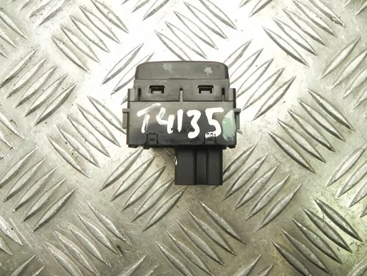Nissan Navara D40 (2004 - 2015) 080806 Кнопка стеклоподъемников — фото 3