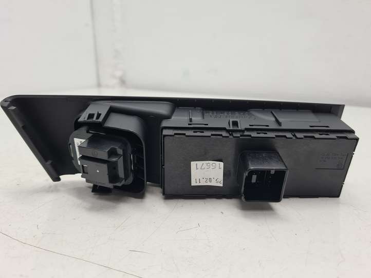 Volkswagen PASSAT B7 (2011 - 2014)  1K4959857B Кнопка стеклоподъемников