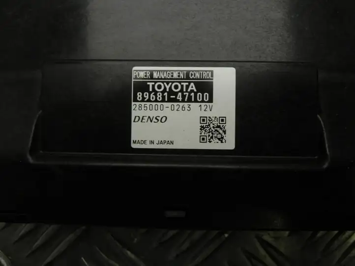 Toyota Prius (XW30) (2009 - 2015) 8968147100 Прочие блоки управления — фото 3