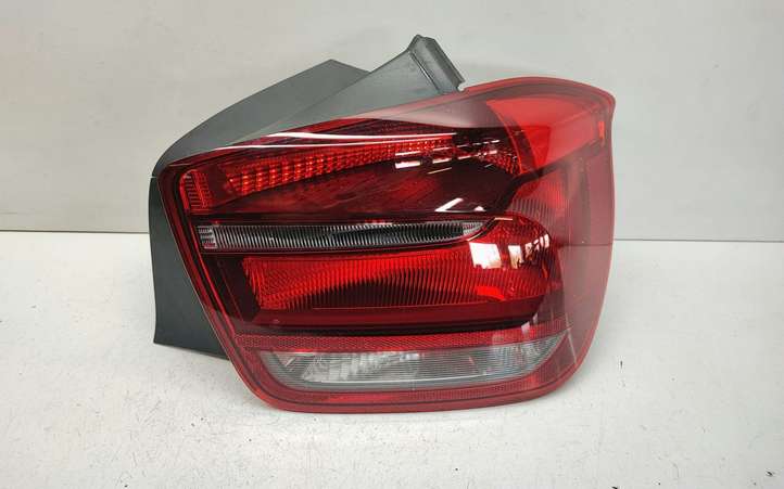 BMW 1 F20 F21 (2011 - 2019)   Задний фонарь в кузове