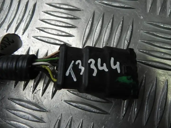 Peugeot 5008 (2009 - 2013) 9688709280 Прочая электропроводка — фото 3