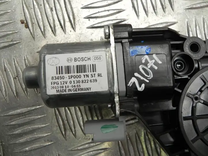 Hyundai ix20 (2010 - 2015) 834501P000 Стеклоподъемник задней двери — фото 3
