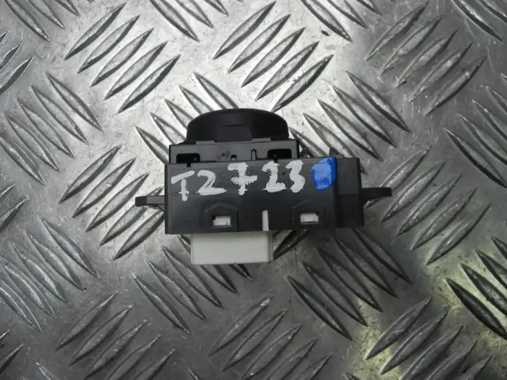 Kia Ceed (2012 - 2015) 49D4851000 Кнопка стеклоподъемников — фото 3
