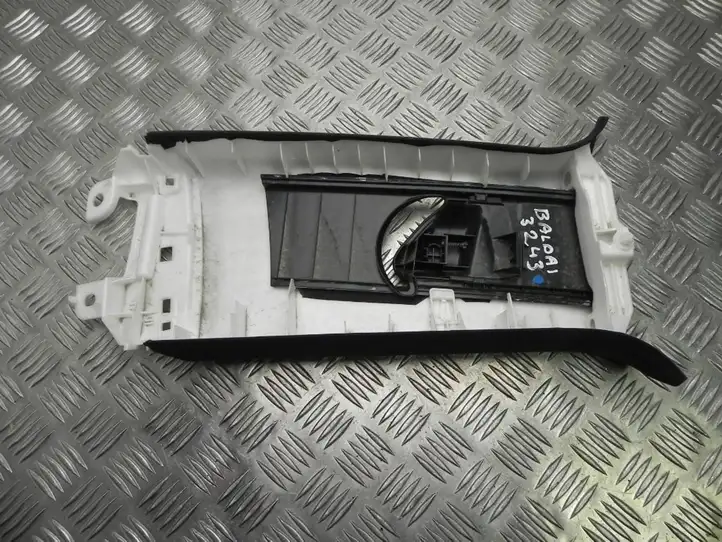 Lexus RX 450H (2015 - 2019) 6242048110 Верхняя обшивка стойки B — фото 2