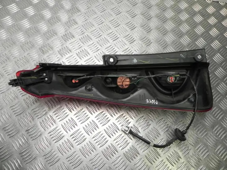Nissan Note (E11) (2006 - 2014) Koito22016752 Задний фонарь в кузове — фото 3