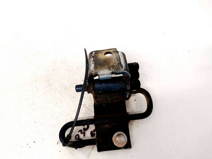 Audi A4 (2000 - 2006)  8e0831411 Верхняя петля передней двери