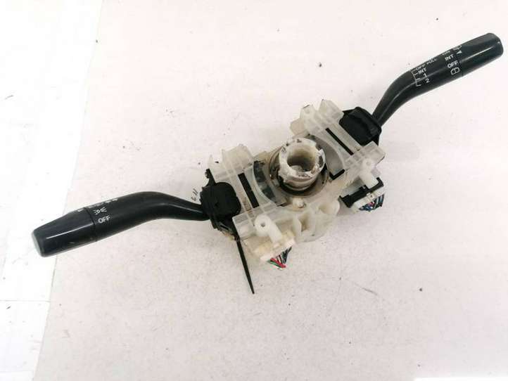 Mazda Premacy (1999 - 2005)  GE6T Комплект ручек