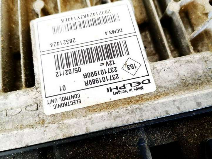 Renault Clio III (2005 - 2012)  237101989r Блок управления двигателя