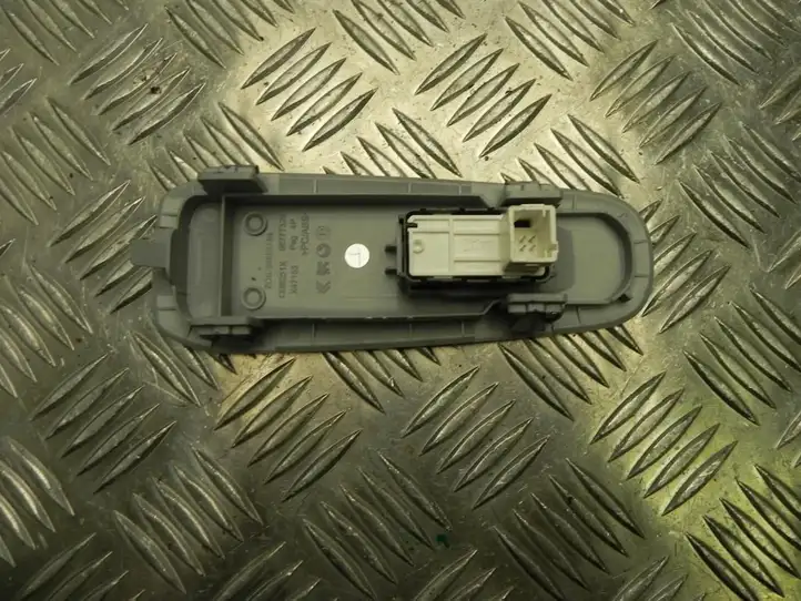 Peugeot 308 (2013 - 2021) 96788281ZD Блок кнопок стеклоподъемников — фото 2