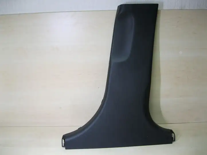 Kia Ceed (2012 - 2015) 85845A2010 Нижняя обшивка стойки B — фото 1