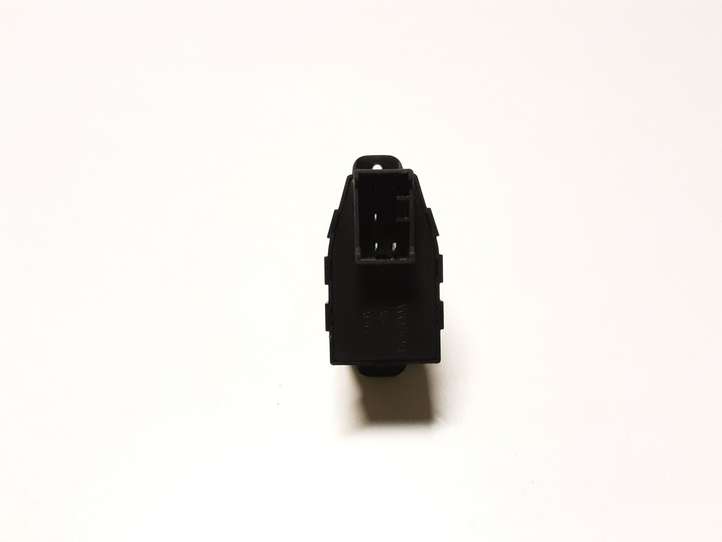 Hyundai Santa Fe (2000 - 2005)  621W02280 Кнопка стеклоподъемников