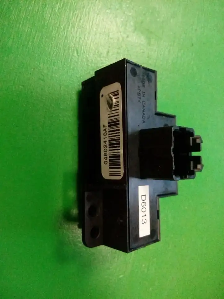 Chrysler 300 - 300C (2005 - 2011) 04602418AF Другие включатели / ручки/ переключатели — фото 2