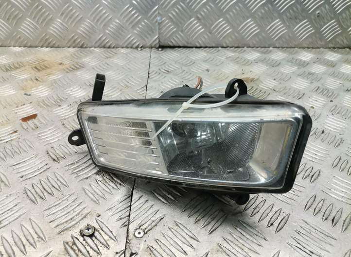 Audi A6 (2004 - 2008)   Передняя противотуманная фара