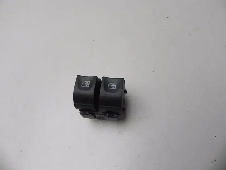 Renault Captur (2013 - 2020) 254113300R Кнопка стеклоподъемников — фото 1