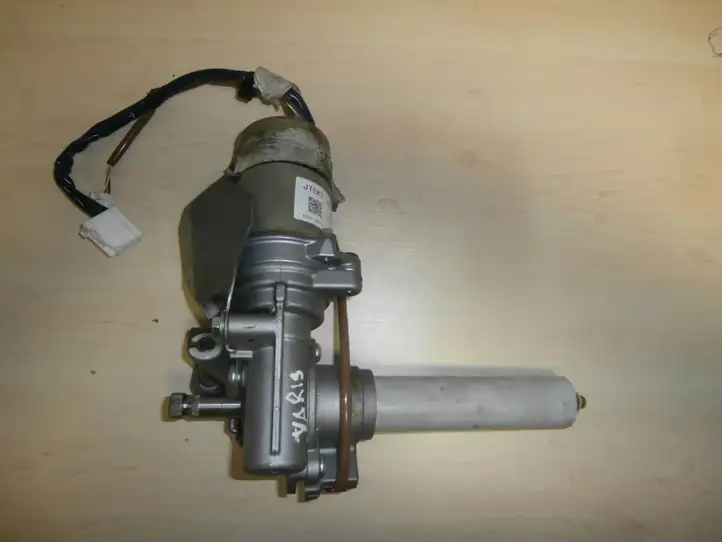 Toyota Yaris (2005 - 2009) JJ002000342 Насос гидроусилителя руля — фото 1