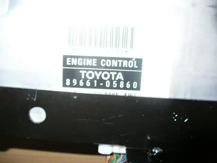 Toyota Avensis T250 (2003 - 2006) 8966105860 Прочие блоки управления — фото 4