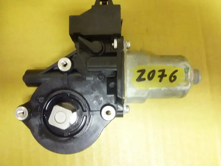 Nissan Juke I F15 (2010 - 2018) 80731JX00C Стеклоподъемник задней двери — фото 2