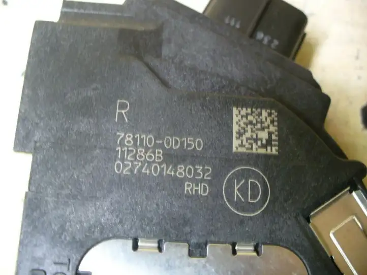 Toyota Yaris (2009 - 2012) 781100D150 Педаль акселератора — фото 3