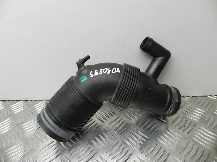 Audi A1 (2010 - 2014) 6R0129654C Трубка подачи воздуха — фото 1