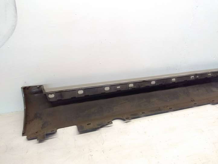 Audi A8 (2005 - 2007)  4E0853860F Порог