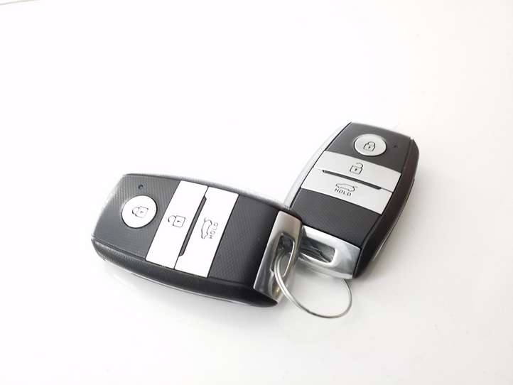 Kia Ceed (2012 - 2015)   Ключ / карточка зажигания