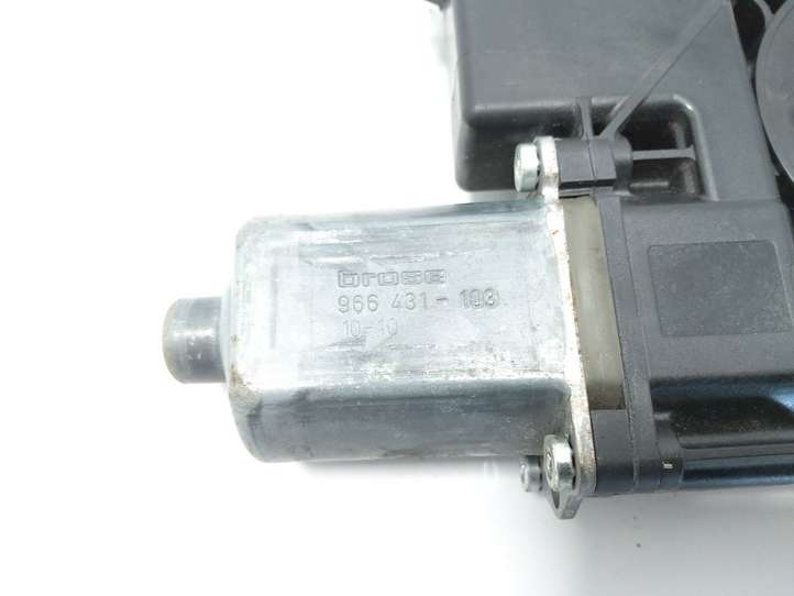 Opel Astra (2009 - 2012)  966431103 электродвигатель переднего стеклоподъемника