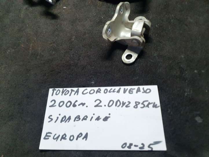 Toyota Corolla Verso AR10 (2004 - 2009)   Верхняя петля передней двери