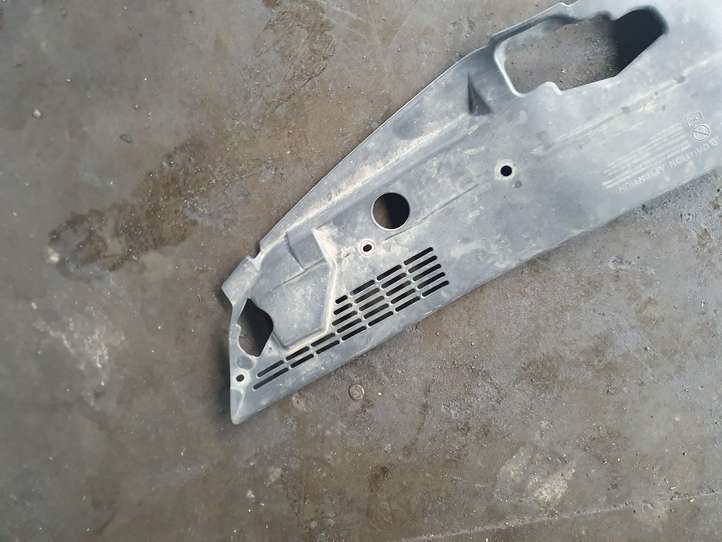 Toyota Corolla Verso AR10 (2004 - 2009)  532890F010 Отделка радиаторов