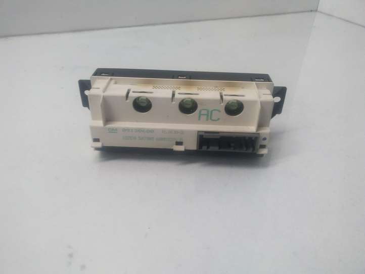 Opel Astra (1998 - 2004)  09130680 Часы