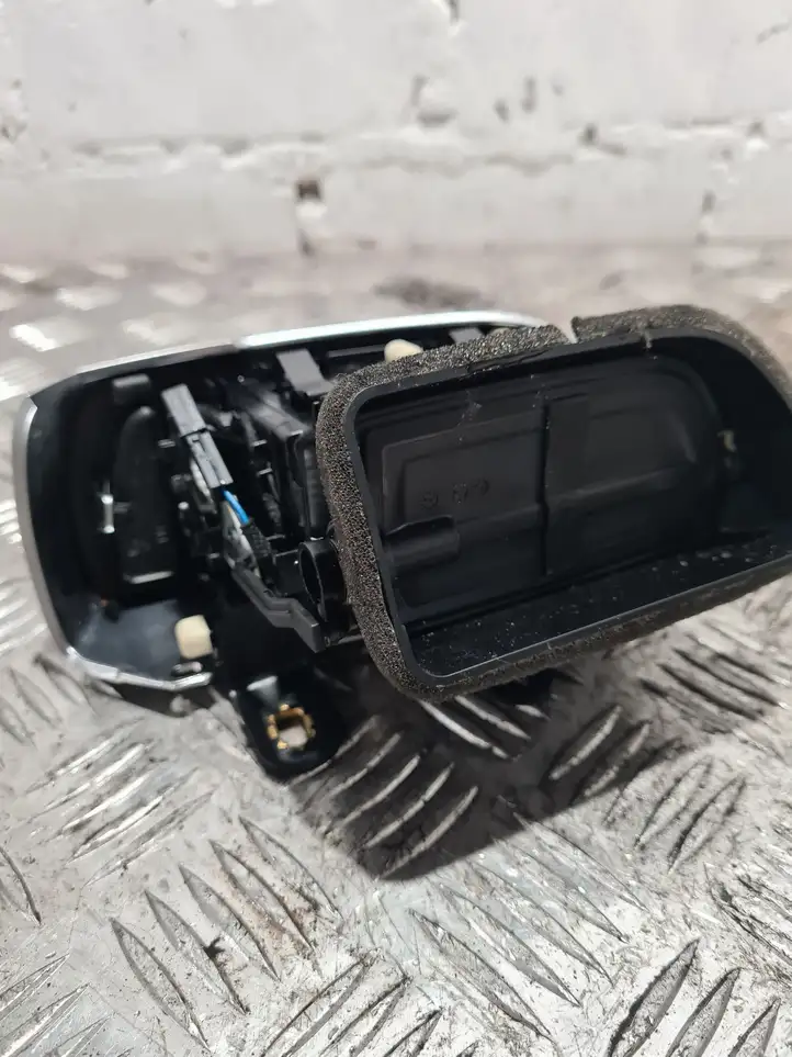 Porsche Cayenne (92A) (2011 - 2017) 7P5819703D Боковой воздушный дефлектор — фото 3
