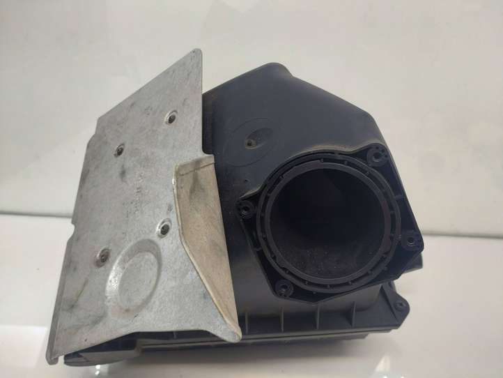 Audi A4 (2004 - 2009)  06B133335BD Коробка воздушного фильтра