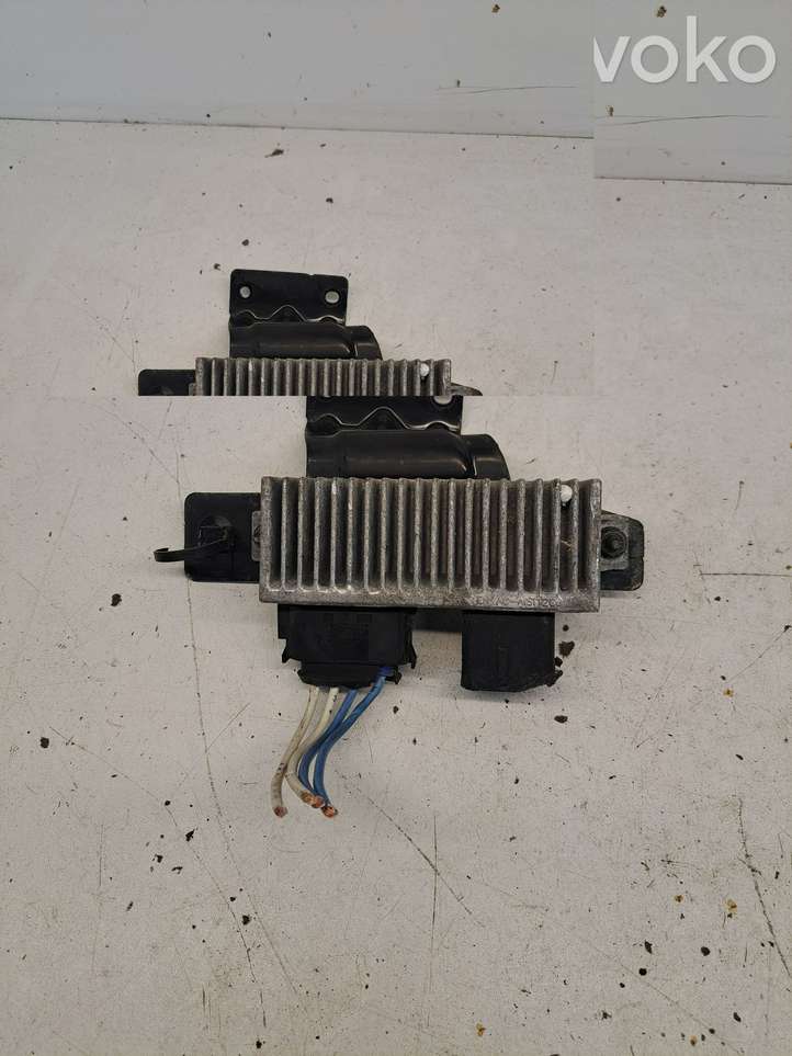 Nissan Qashqai (2013 - 2017)  8200558438A Реле подогрева свеч