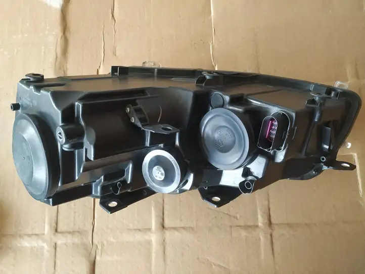 Volkswagen Golf VI (2009 - 2013) 5K0941006CDEIN5K0941005CKAIR Передняя фара — фото 8
