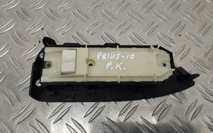 Toyota Prius (XW30) (2009 - 2015) 8404033100 Блок кнопок стеклоподъемников — фото 3