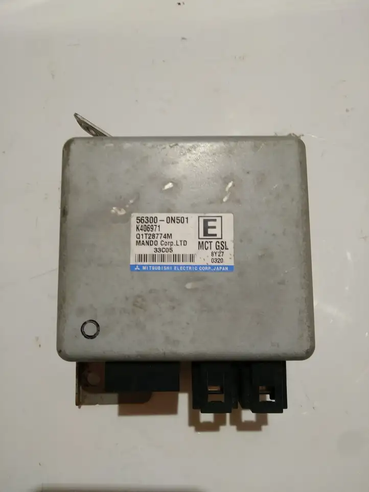 Hyundai Accent (2006 - 2010) 563000N501 Блок управления рулевой рейкой — фото 3