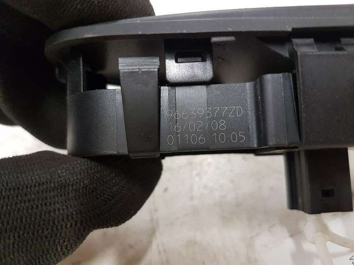 Citroen C4 Picasso (2006 - 2013)  966393777ZD Кнопка стеклоподъемников