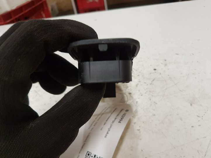Citroen C4 Picasso (2006 - 2013)  966393777ZD Кнопка стеклоподъемников