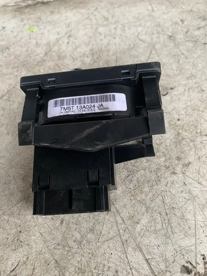 Ford Kuga I (2008 - 2012) 7m5t13a024 Включатель фонарей — фото 1