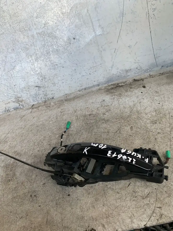 Ford Kuga I (2008 - 2012) Наружная ручка двери — фото 1