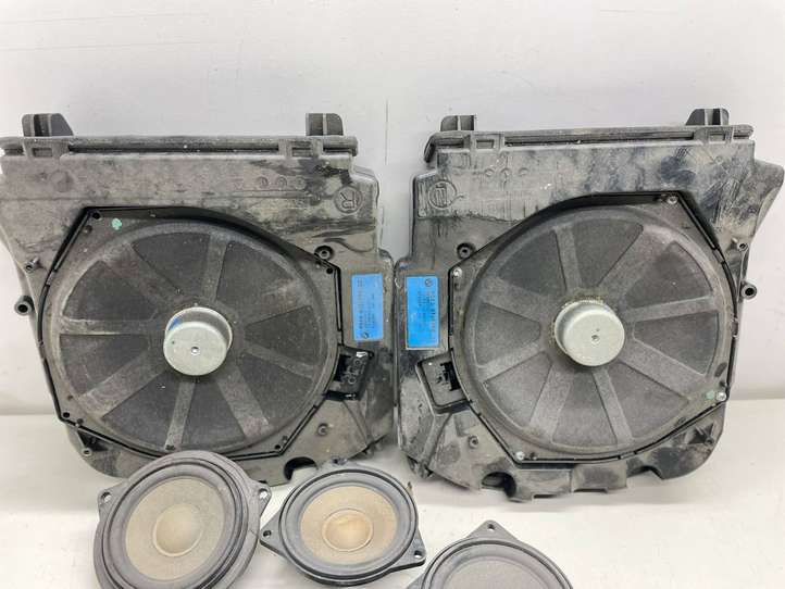 BMW 5 F10 F11 (2009 - 2016)  6513916968602 Громкоговоритель низкой частоты