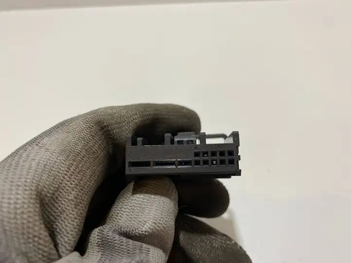BMW 5 F10 F11 (2009 - 2016) 8369668 Прочая электропроводка — фото 4