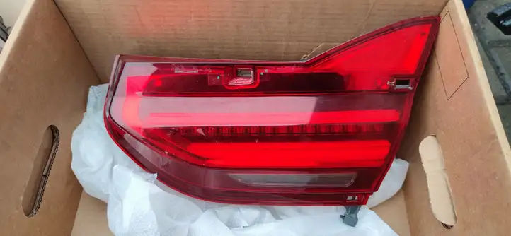 BMW 7 G11 G12 (2015 - 2022) 7342970 Задний фонарь в крышке багажника — фото 4