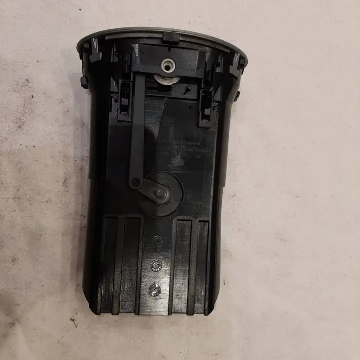Ford Focus (2005 - 2008) 4M51A014L21AD Боковой воздушный дефлектор — фото 4