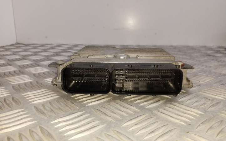 Audi A1 (2010 - 2014)  03L906023KQ Блок управления двигателем ECU