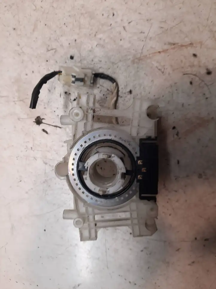 Mazda 6 (2002 - 2005) 17D318 Регулировка рулевой колонки — фото 1