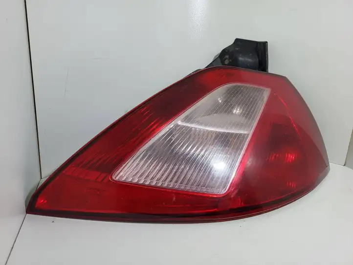 Renault Megane II (2002 - 2005) 8200073237 Задний фонарь в кузове — фото 2