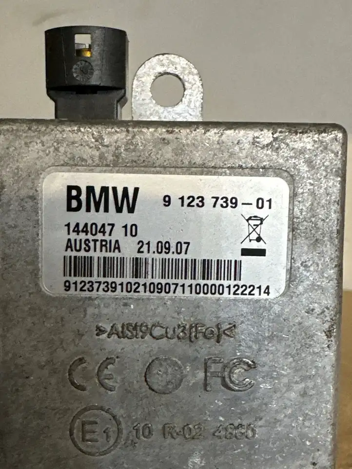 BMW 3 E90 E91 (2005 - 2012) 9123739 USB модуль — фото 2
