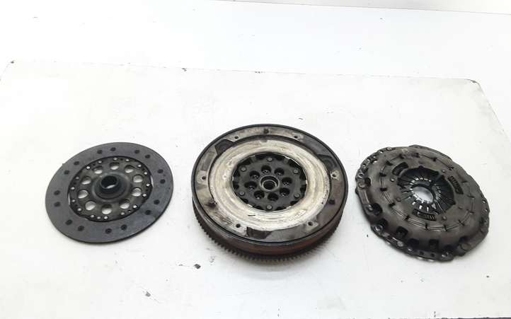 BMW 3 E92 E93 (2005 - 2014)  7567830 Комплект сцепления