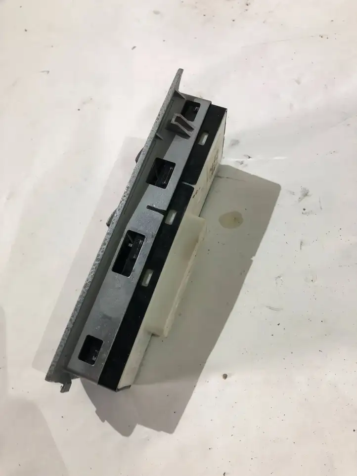 BMW 7 E65 E66 (2001 - 2008) 6917104 Кнопка стеклоподъемников — фото 3